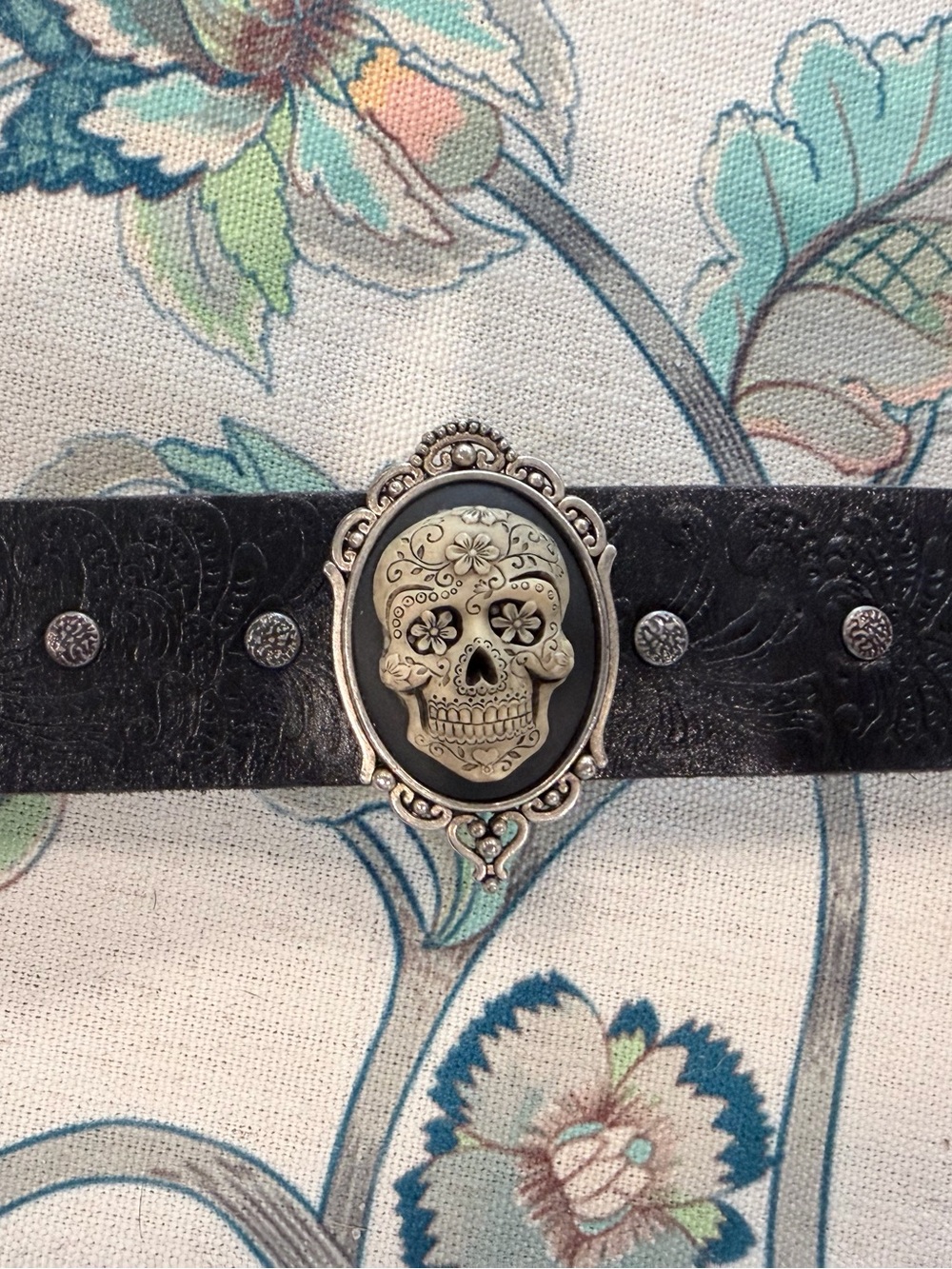 Skull cuff bracelet